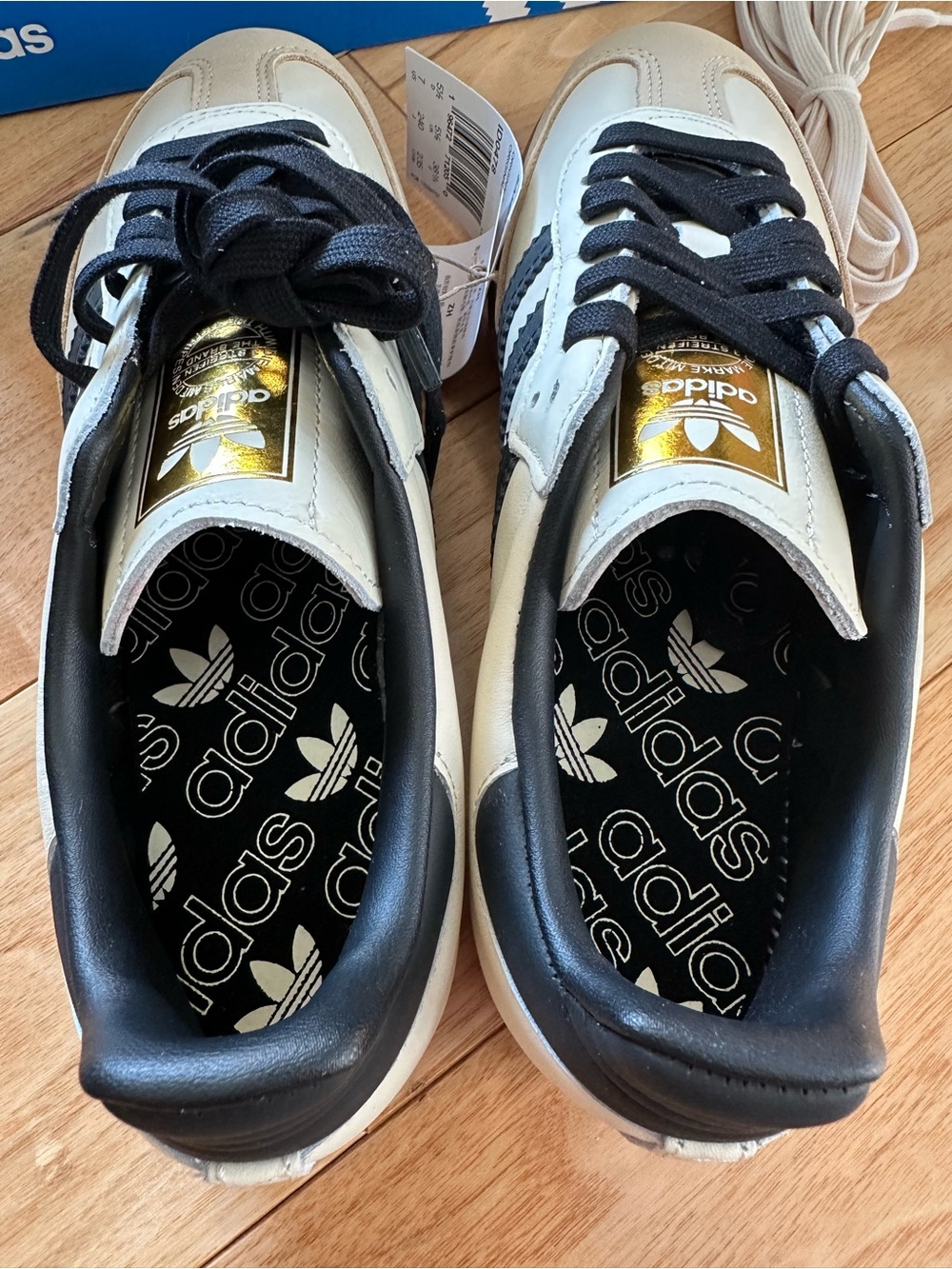 NIB Adidas Samba OG sneakers - Picture 6 of 8